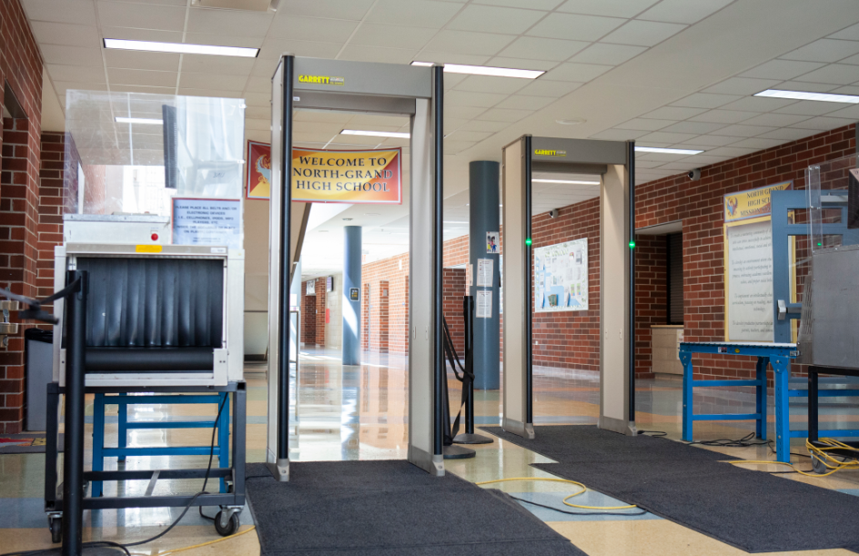 Key Factors in Implementing School Metal Detectors